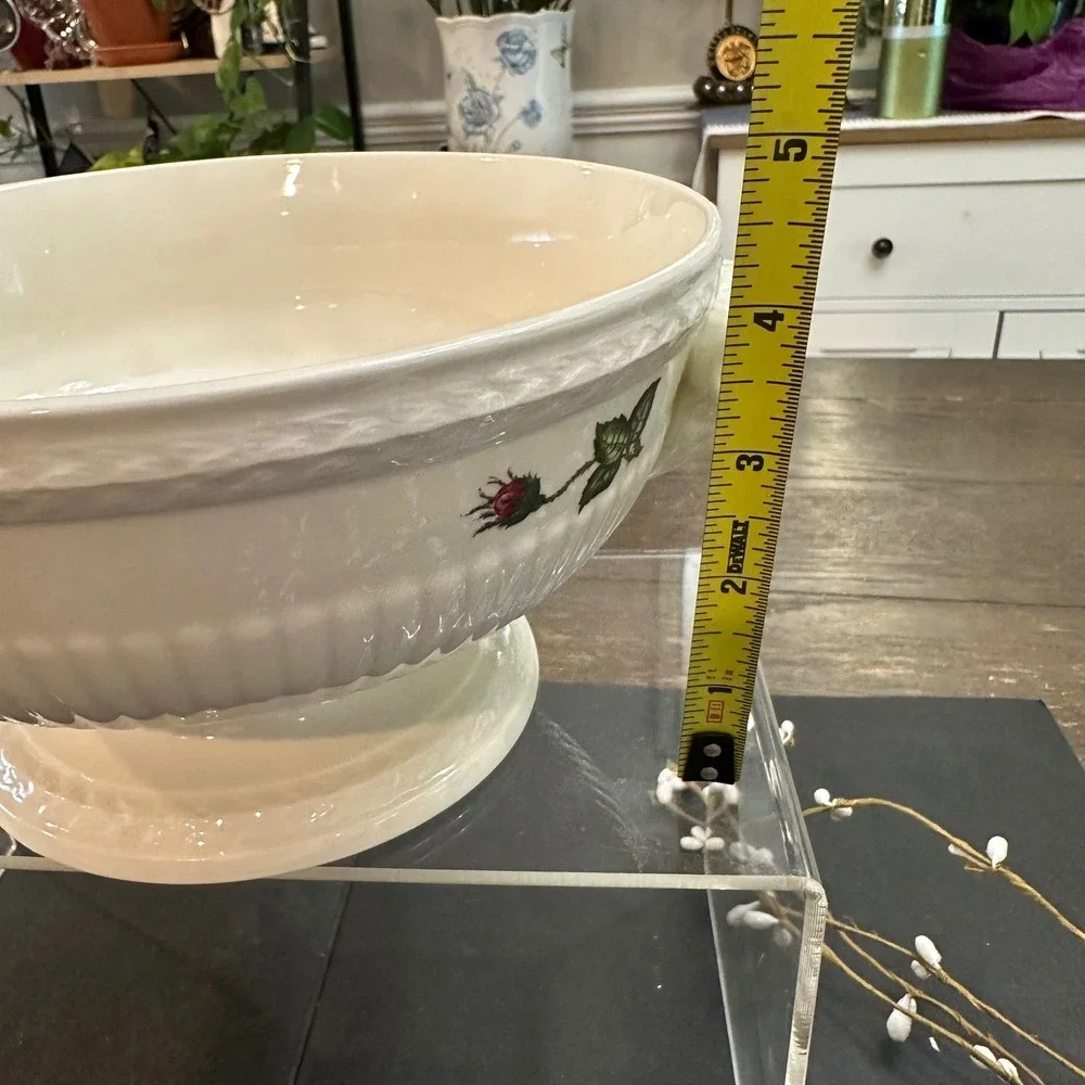 Wedgwood Edme Pedestal Bowl White Vintage Moss Rose Pattern Ram Handles